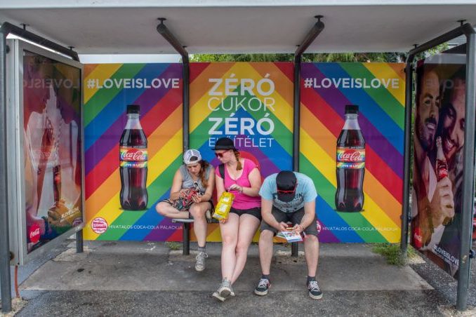 coca-cola-meleg-plakátok