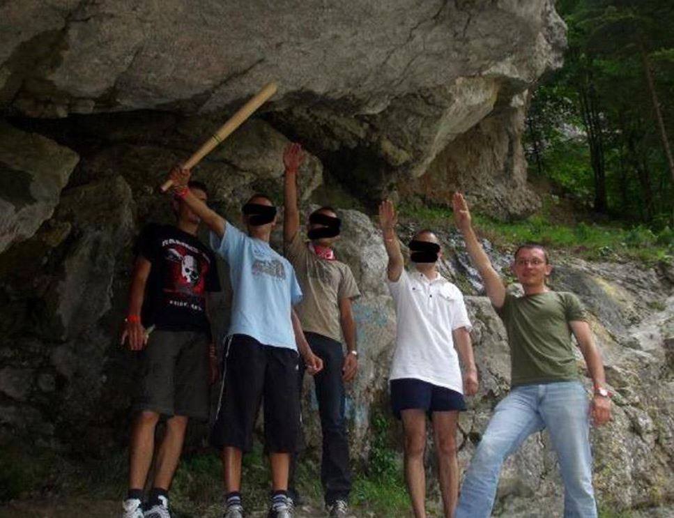 csomortanyi-karlendites