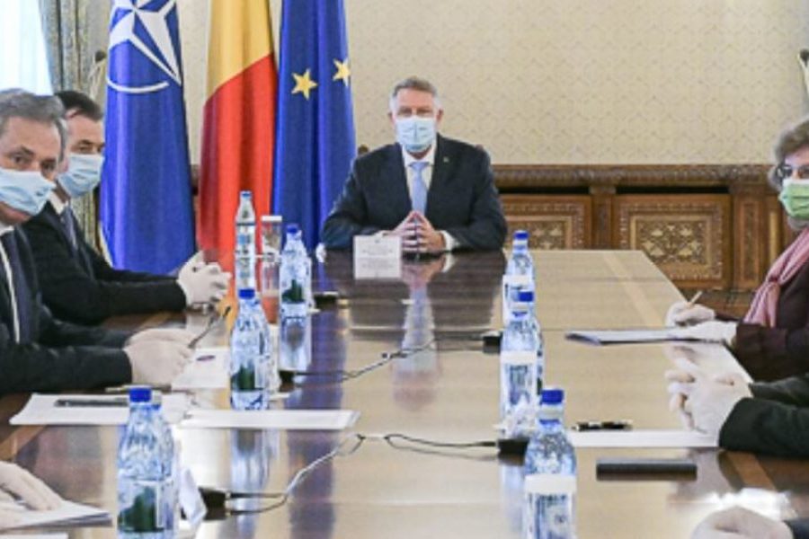 iohannis_maszkban