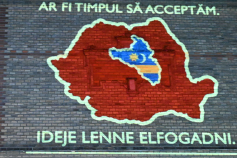 fenyfestes_ro_borito