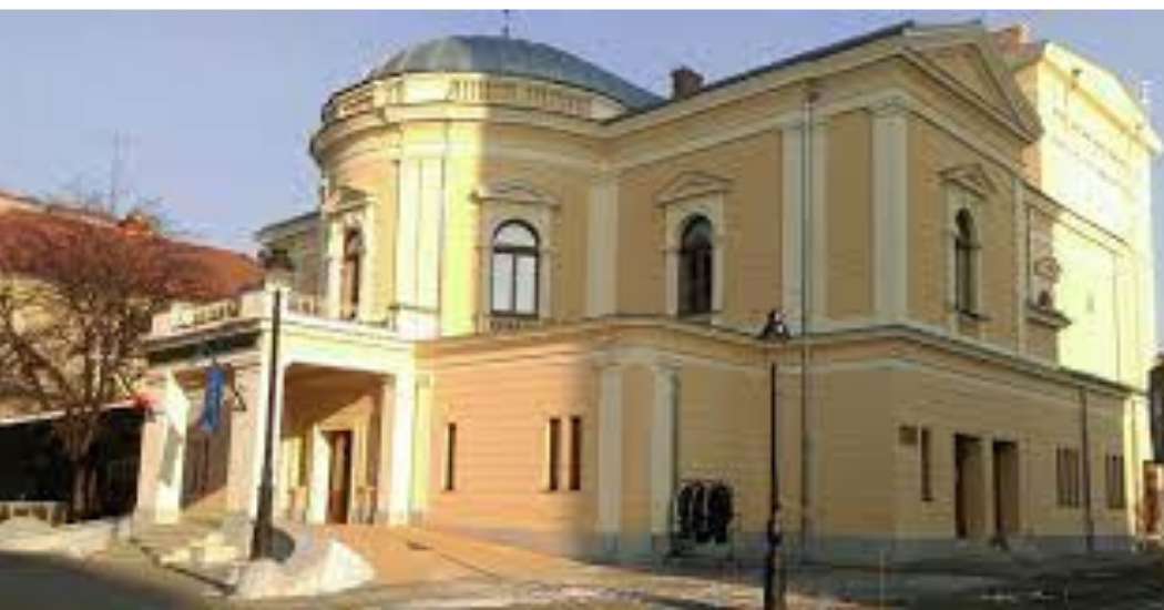 szatmari_szinhaz_borito