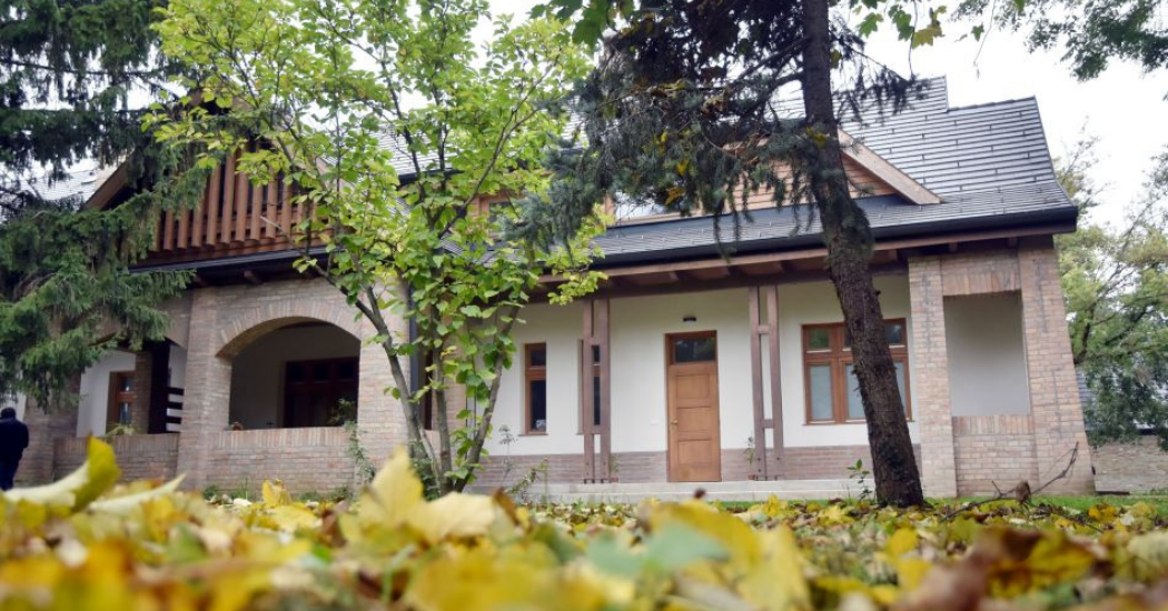 szolnoki_muvesztelep_borito