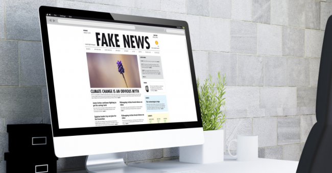 csalo_honlapok_fake_news_borito
