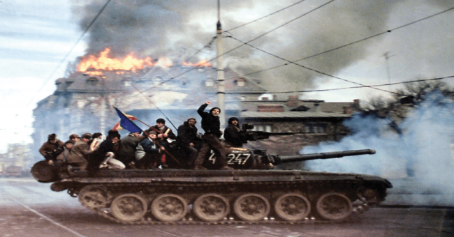 forradalom_tank