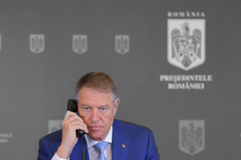 iohannis_csat_telefon