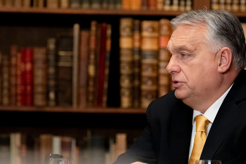 orban_viktor_konyvtarszoba