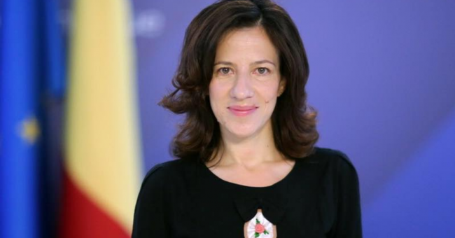 roxana_minzatu_illu_face
