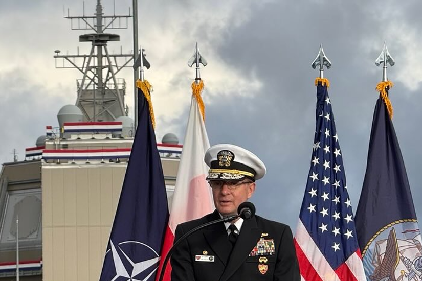 lenygel_raketabazis_amcsi_illu_face